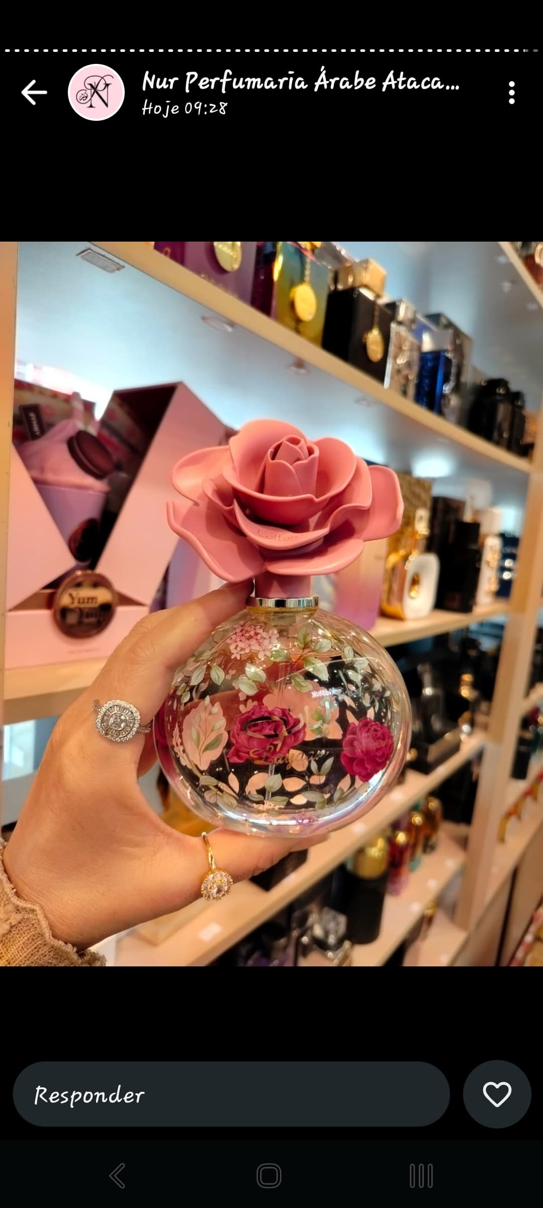 Este produto é o perfume Layaan da marca Lattafa.